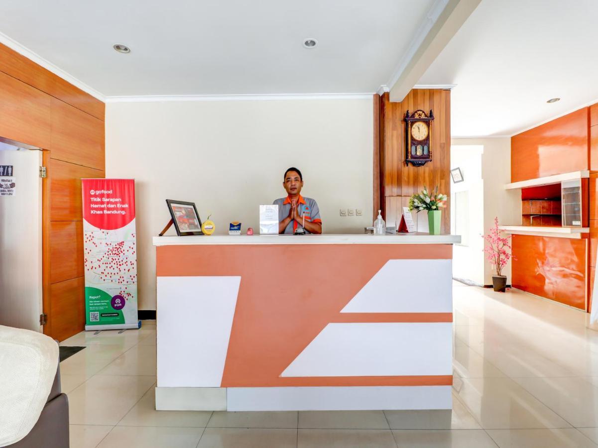 OYO 3341 Ten Guest House Bandung Exterior foto